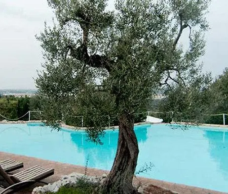 מלון Park Sant'elia 3*